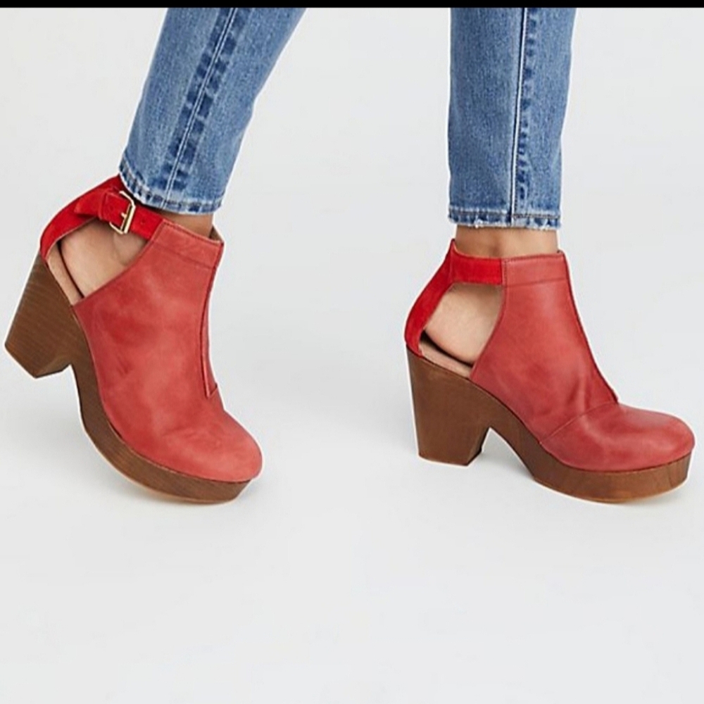 FREE PEOPLE Amber Orchard clog platform shoes red heels 37/7
